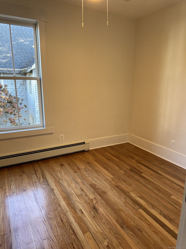 Building Photo - 47 Trumbull Ave