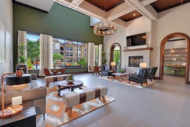 Foto del edificio - 501 E Stassney Ln