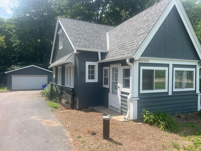 Foto del edificio - W330N4503 Lakeland Dr