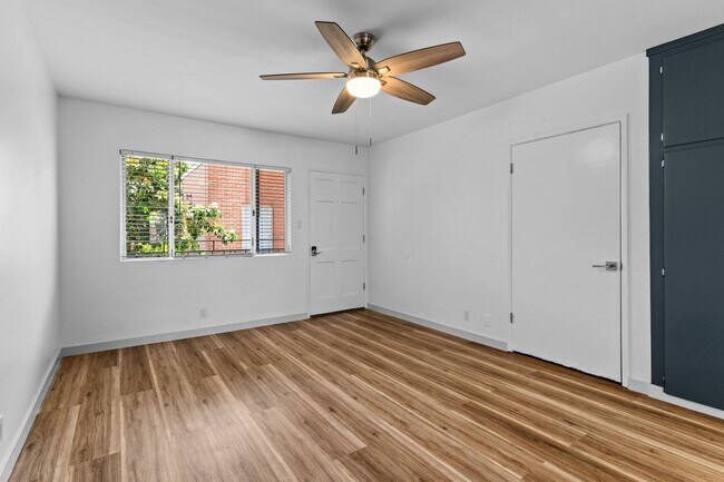 Building Photo - 936 Cedar Avenue