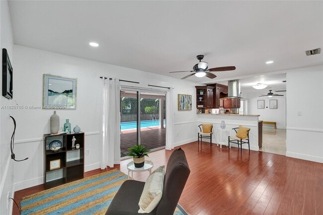 Building Photo - 7360 SW 120th St