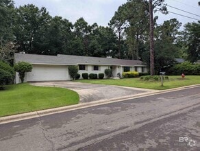 Building Photo - 507 Patlynn Dr