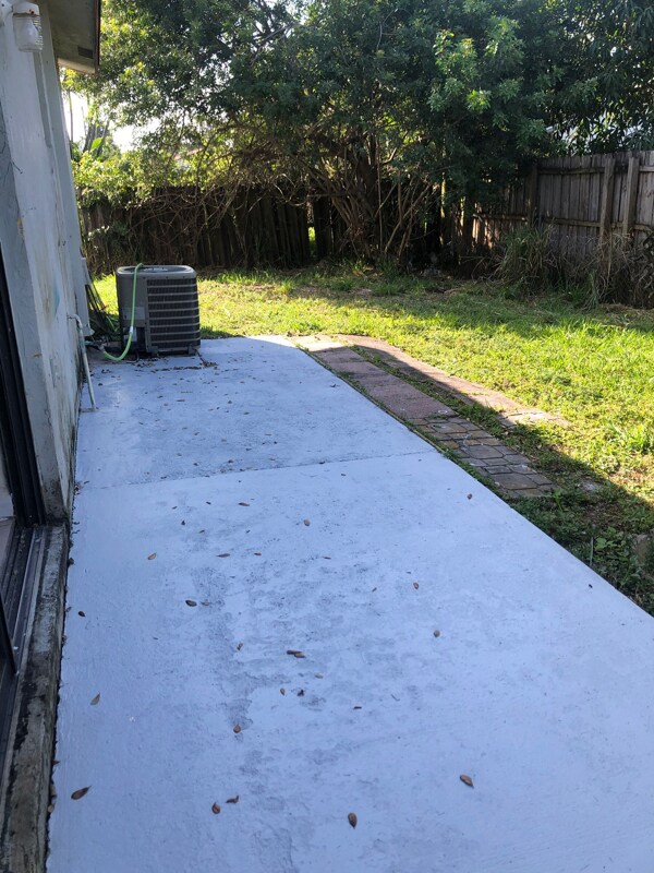 Building Photo - 16xx Barbarie Ln