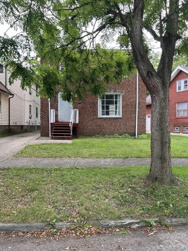 Building Photo - 12013 Geraldine Ave