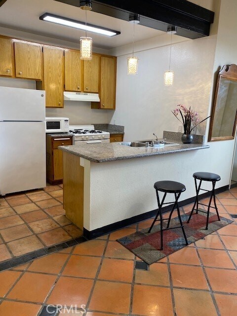 Foto del edificio - 1943 Vista Del Mar Ave