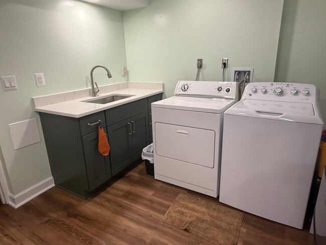 Building Photo - 8325 Wesleyan St