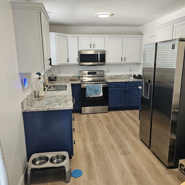 Foto del edificio - 4162 Davencrest Ln