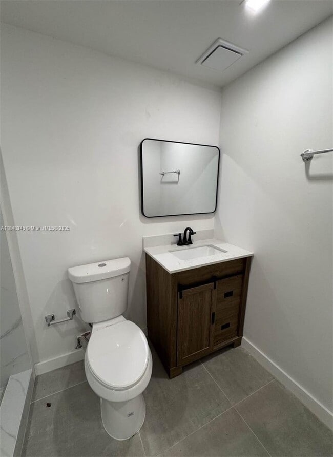 Foto del edificio - 252 E 36th St
