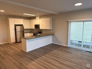 Building Photo - 18 Sand Ridge Ct