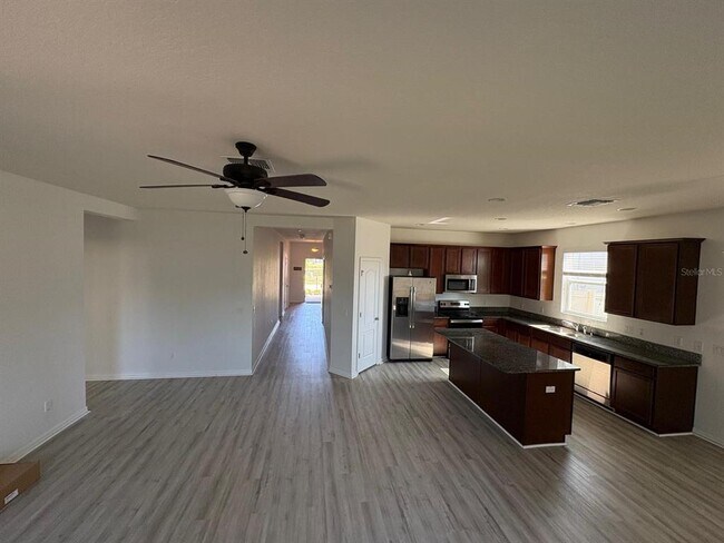 Building Photo - 3947 Wind Dancer Cir