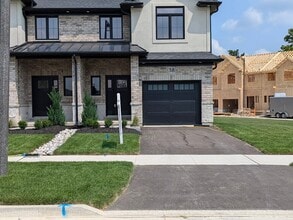 Building Photo - 40 Walker Rd