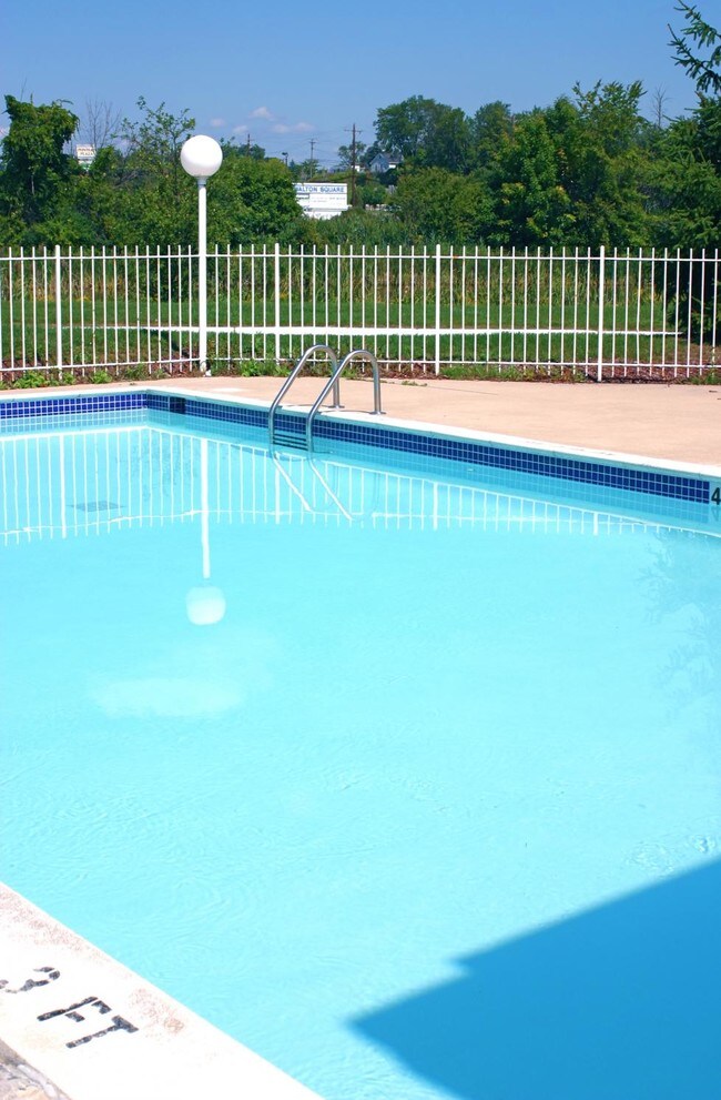 Turtle Creek Apartments Pontiac, MI