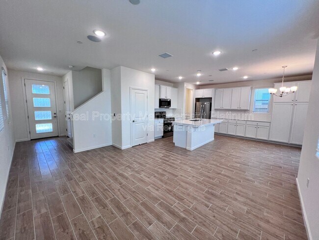 Building Photo - 1459 Farmhouse Ln