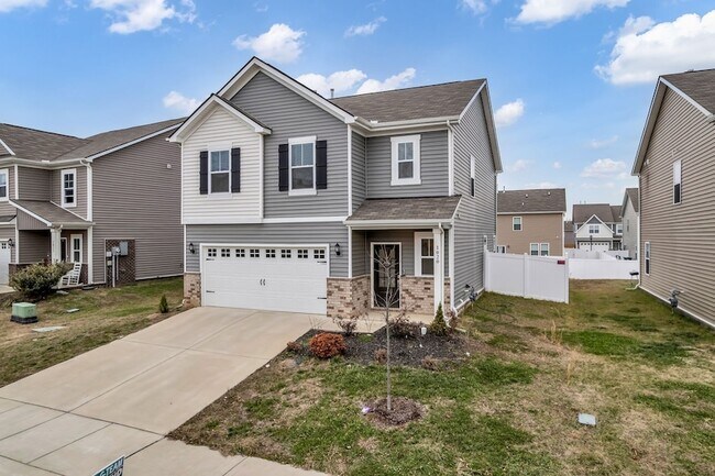 Foto del edificio - 1020 Baltusrol Ln