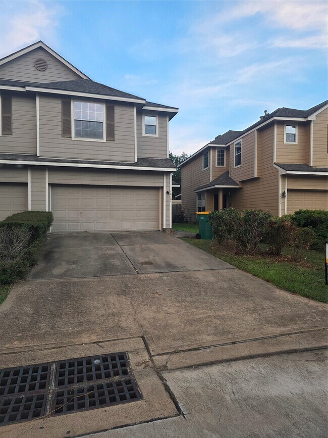 Foto del edificio - 16107 Sandy Path Ln