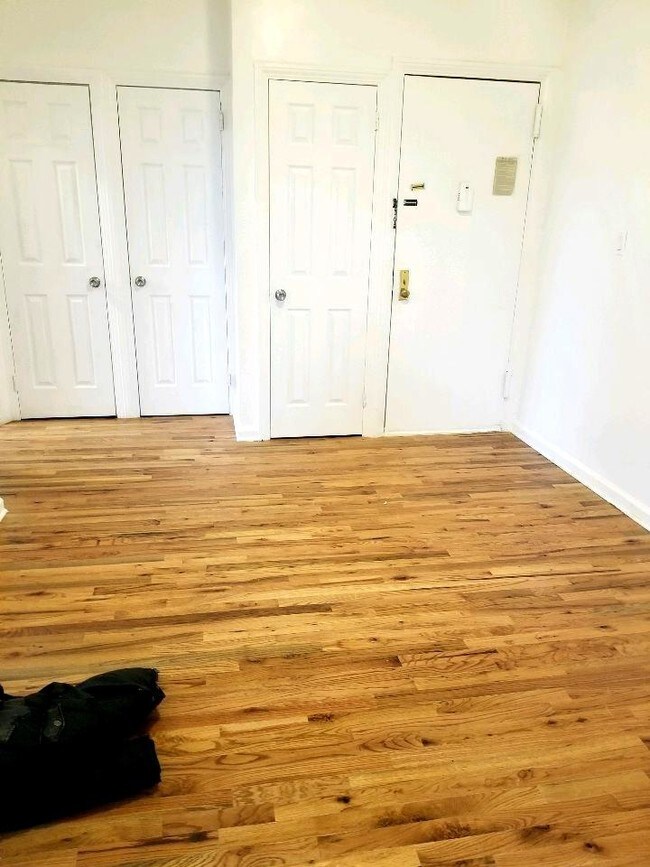 Building Photo - 1 bedroom in Bronx NY 10454