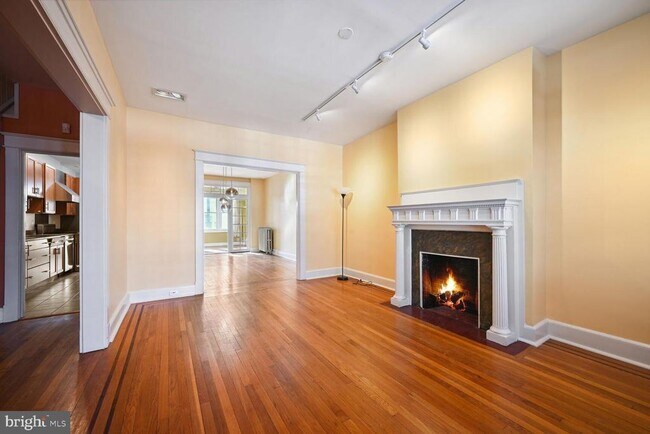 Building Photo - 1426 Decatur St NW