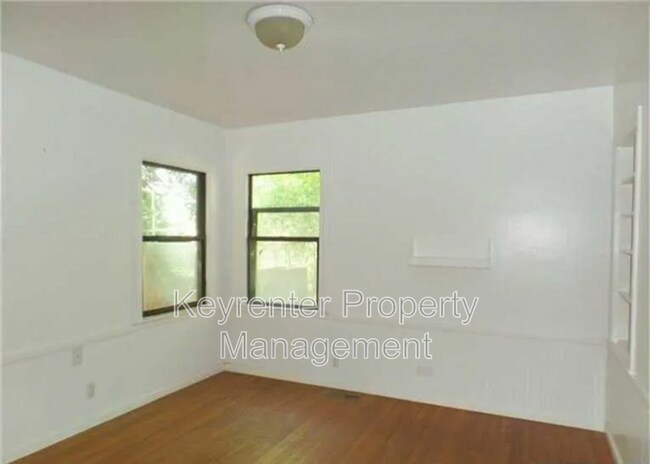 Foto del edificio - 2220 S Indianapolis Ave