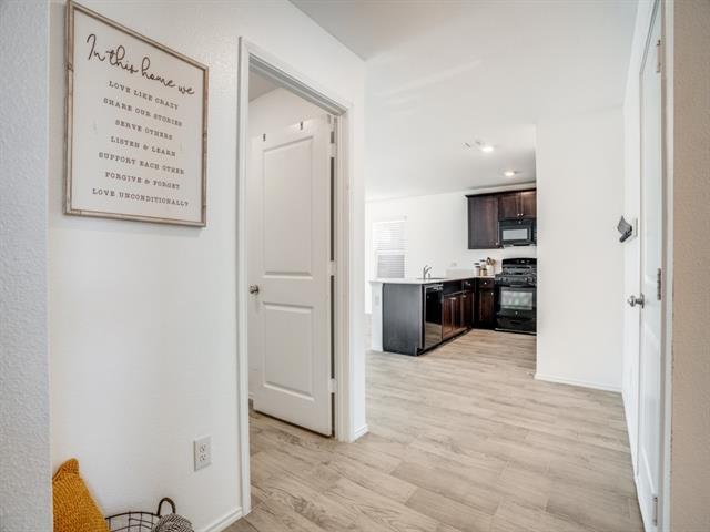 Foto del edificio - 1505 Helmoken Falls Dr