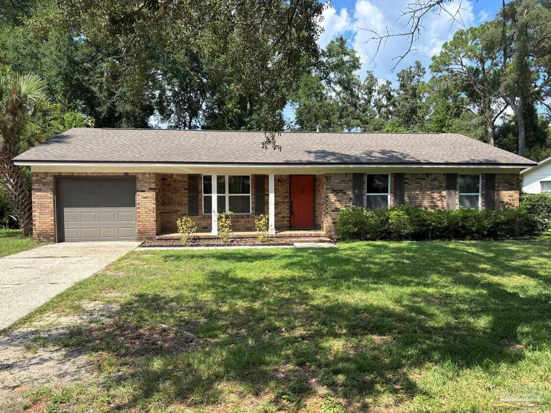 Foto principal - 4426 Creighton Rd