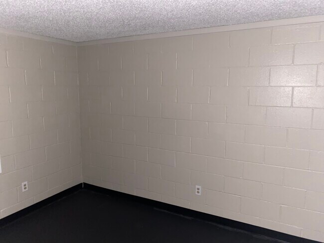 Foto del edificio - 3033 Howell Ct