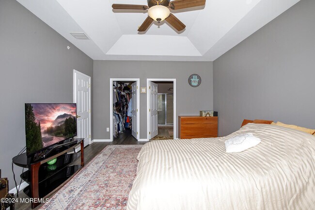 Foto del edificio - 433 Sloan Ct