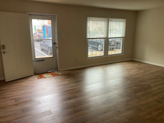 Foto del edificio - 1710 Gunwood Pl