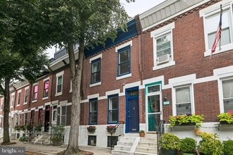 Building Photo - 621 S Bambrey St