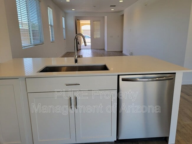 Building Photo - 4435 N 94th Dr