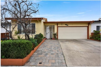 Building Photo - 1262 Turtlerock Dr