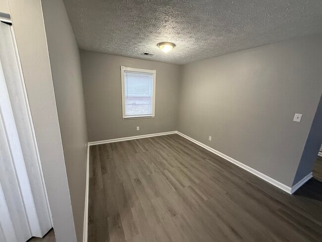 Foto del edificio - 724 Gatehouse Pl