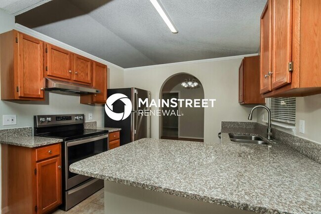 Building Photo - 3 Bedroom Pet-Friendly Home in MELBOURNE, FL with Main Street Renewal