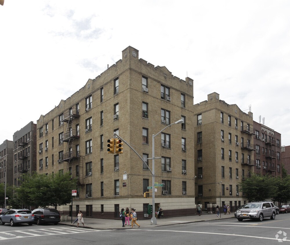85 - 87 Vermilyea Ave - 85-87 Vermilyea Ave