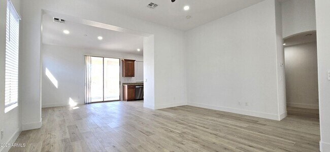 Building Photo - 9971 S 183rd Ln