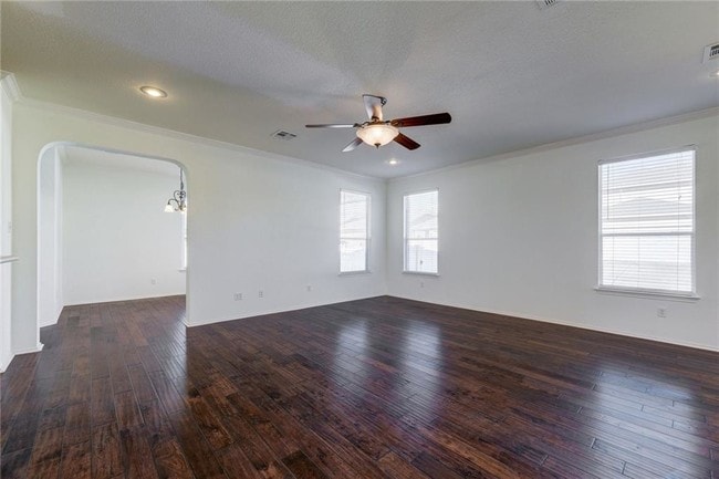 Building Photo - 1711 Big Bend Dr