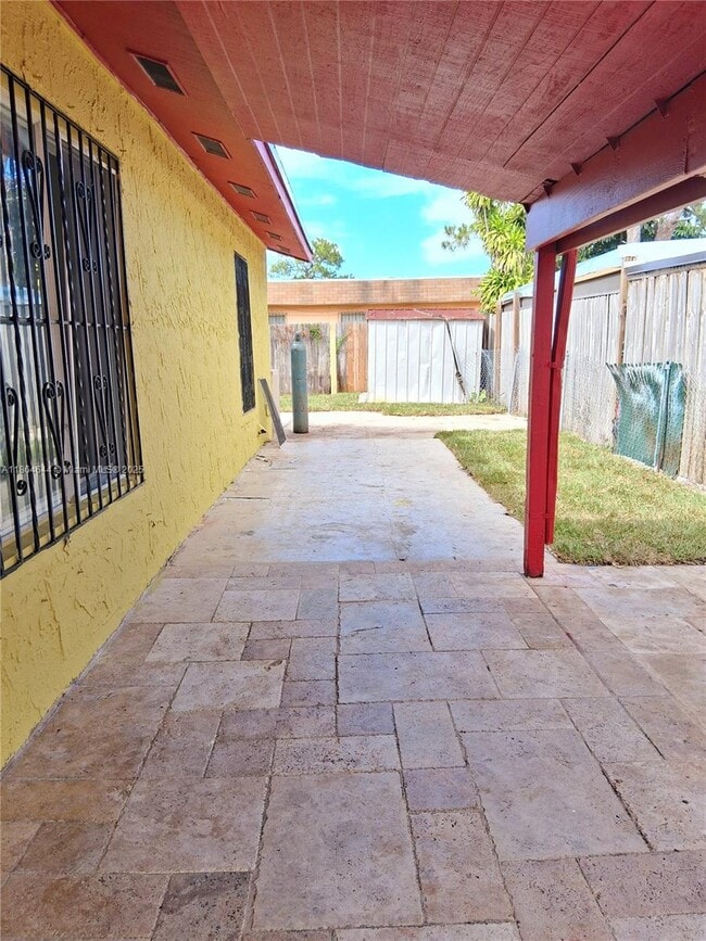 Building Photo - 20769 NW 41st Ave
