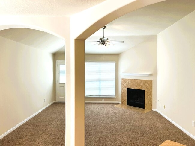 Building Photo - 25123 Ibris Ranch Dr