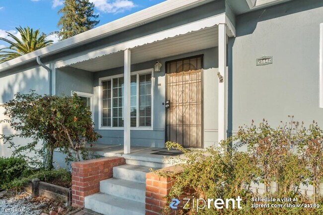 Building Photo - 3 br, 1 bath House - 25842 Bryn Mawr Ave, ...