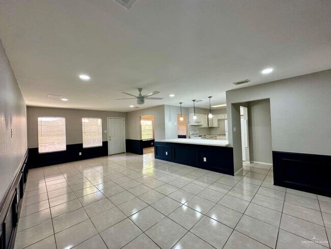 Foto del edificio - 29 W Dallas Ave