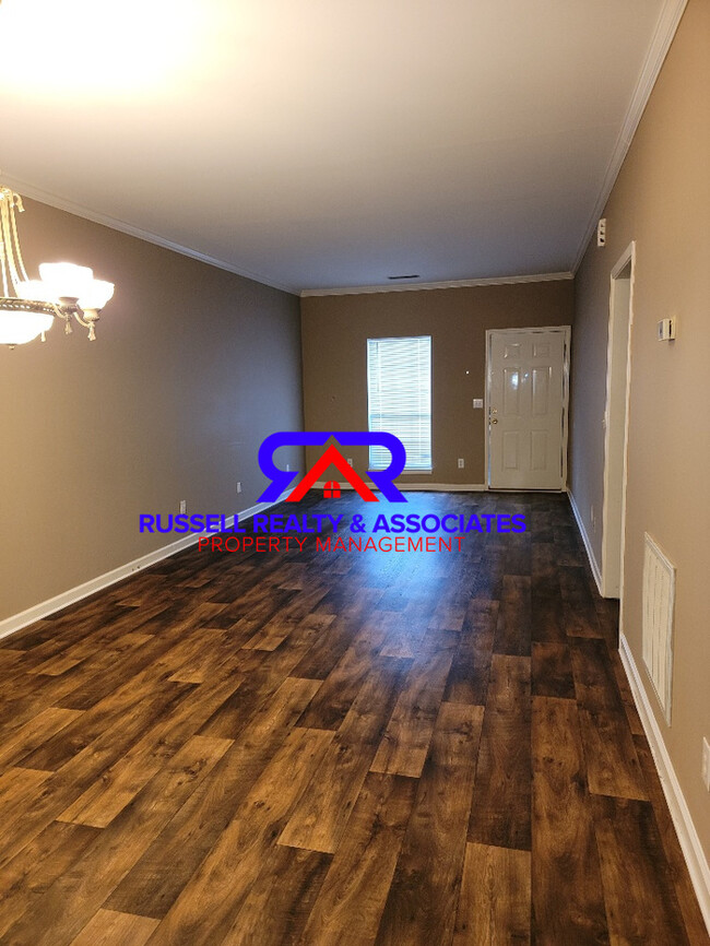 Building Photo - 1832 Copperfield Ln