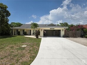 Building Photo - 639 Pompano Dr