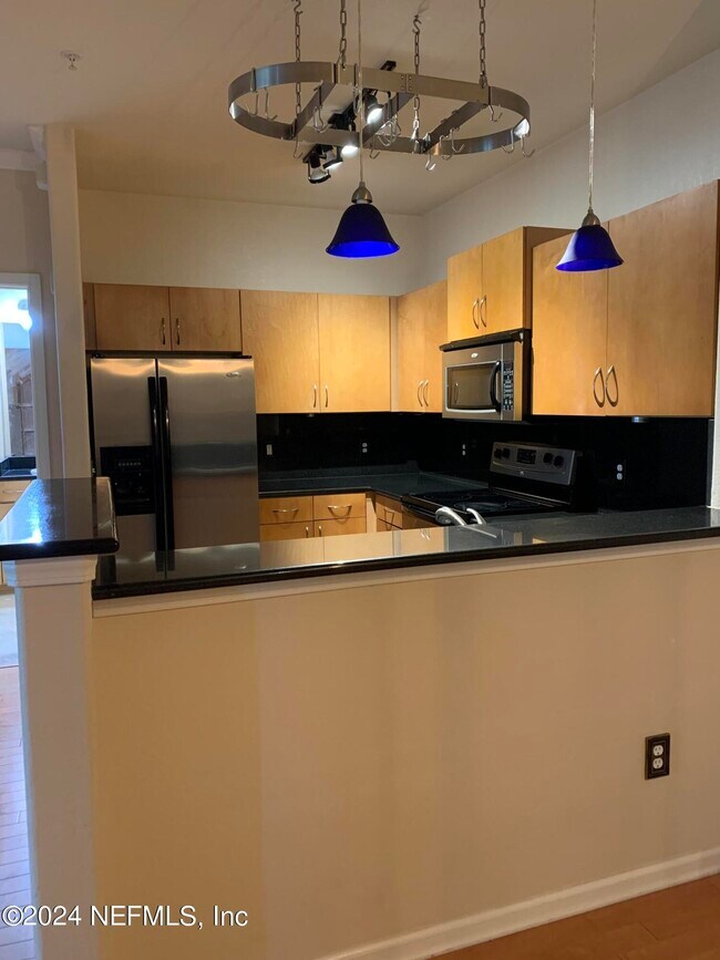 Foto del edificio - 8290 Gate Pkwy W