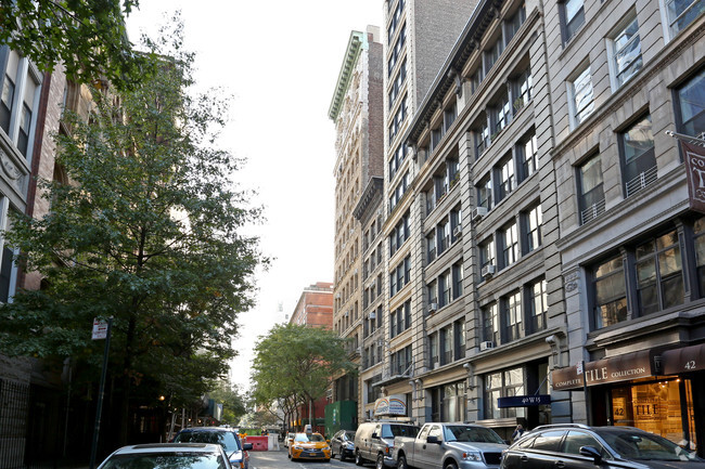 Foto del edificio - 30 W 15th St