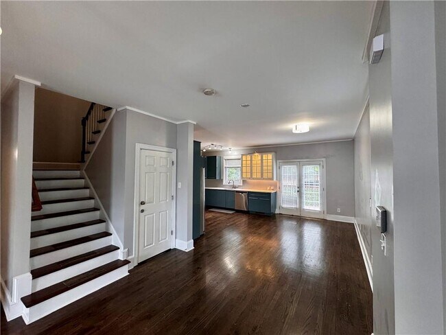 Foto del edificio - 2212 Ewell Park Dr NW