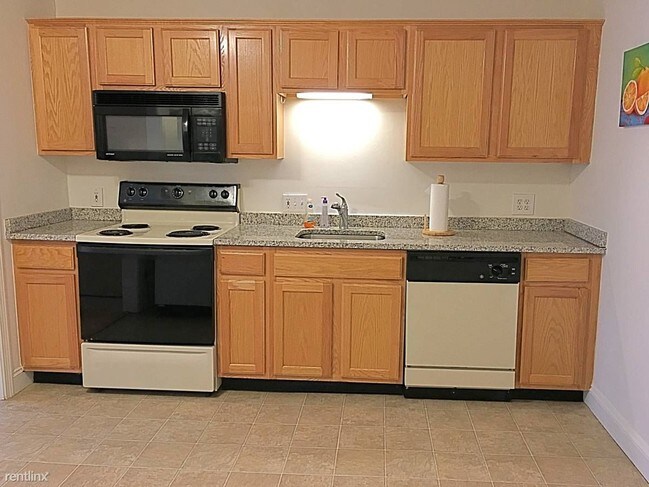 Building Photo - 50 Adams St