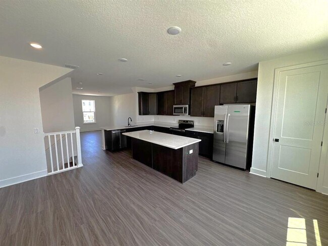 Building Photo - 5654 Westview Pk Dr