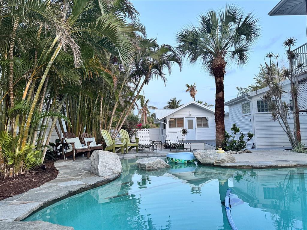 Foto principal - 701 Broadway St