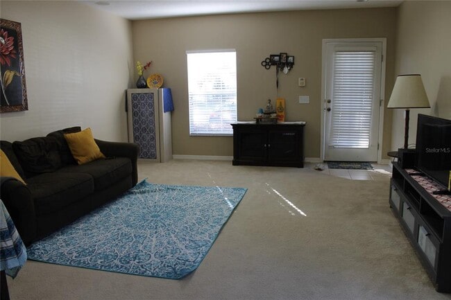 Building Photo - 5815 Fishhawk Ridge Dr