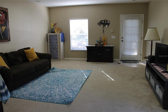 Foto del edificio - 5815 Fishhawk Ridge Dr