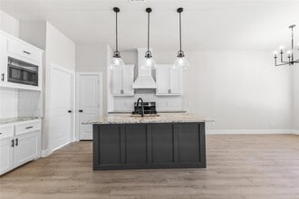 Building Photo - 2315 Progress Dr